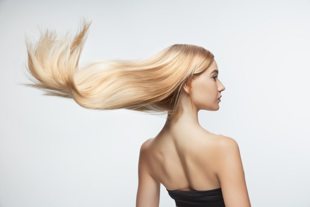 Mujer de pelo rubio